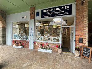 3 Pannier Market